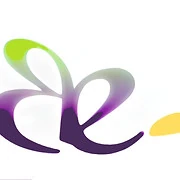 Logo By Essence